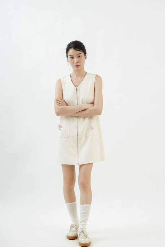LULU Embroidery Pocket Zipper Dress (Beige)