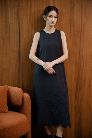 Petala Embroidery Sleeveless Dress (Navy)