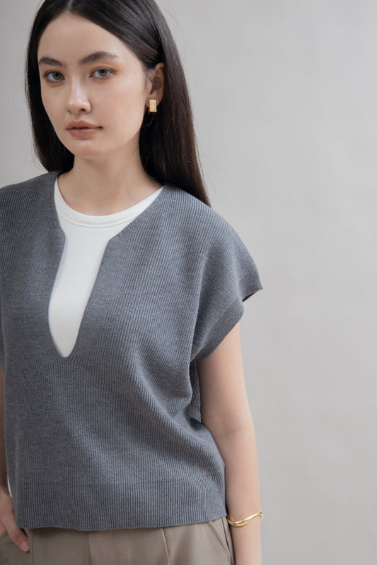 Loose Cut V-Neck Knit Top (Grey)