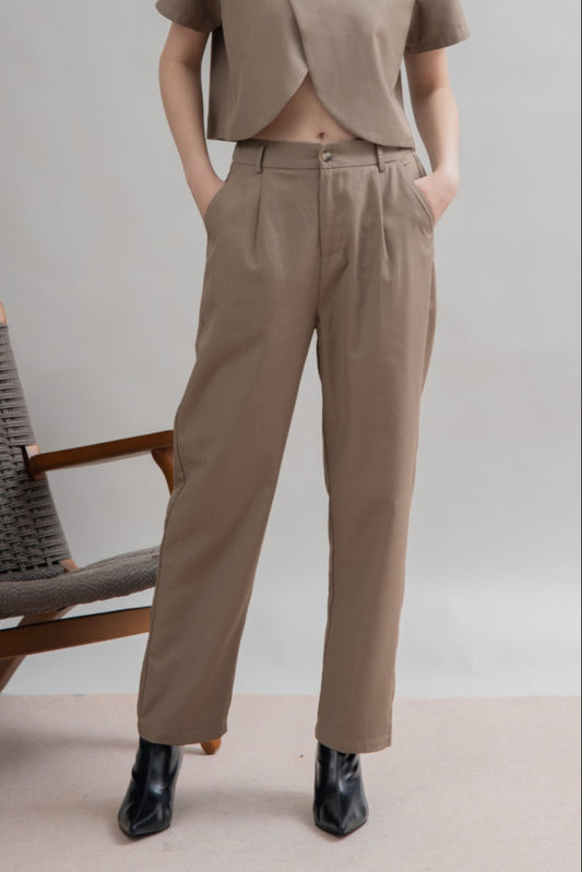 Front Pleated Straight Cut Trouser (Khaki)
