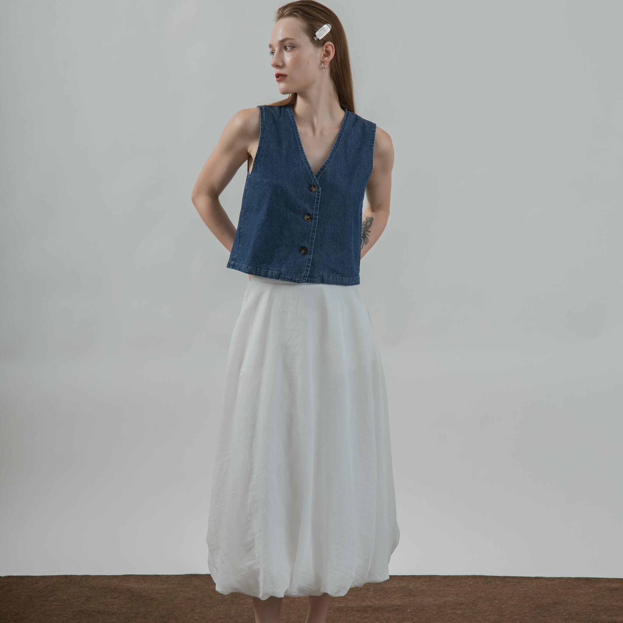 V Neck Sleeveless Denim Vest (Denim)