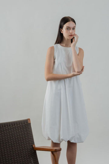 Sleeveless Puffy Dress (White)