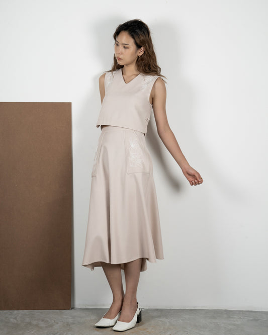 Embroidery Flare Skirt (Beige)