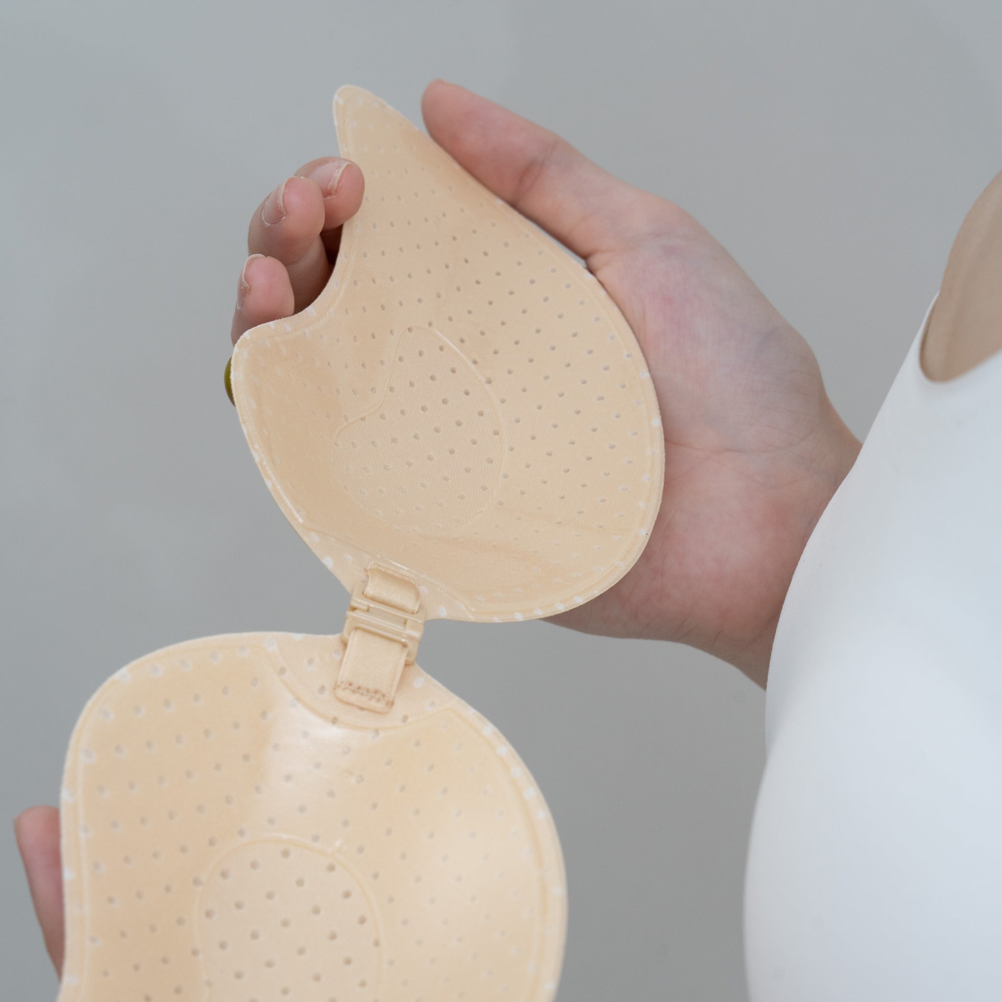 Ava Self Adhesive Nubra