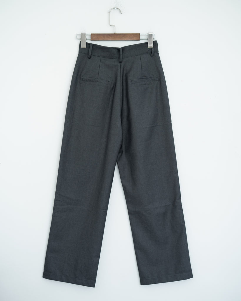 High Waist Pleated Trousers (Grey)