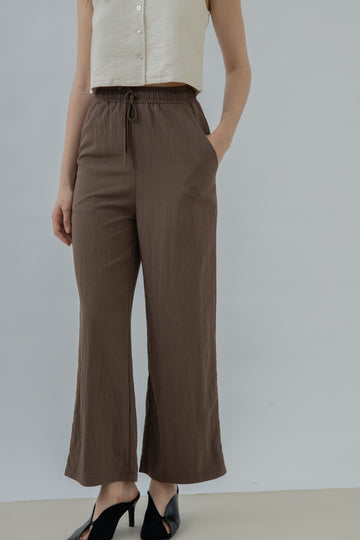 Relaxed Drawstring Straight Cut Trousers (Brown)
