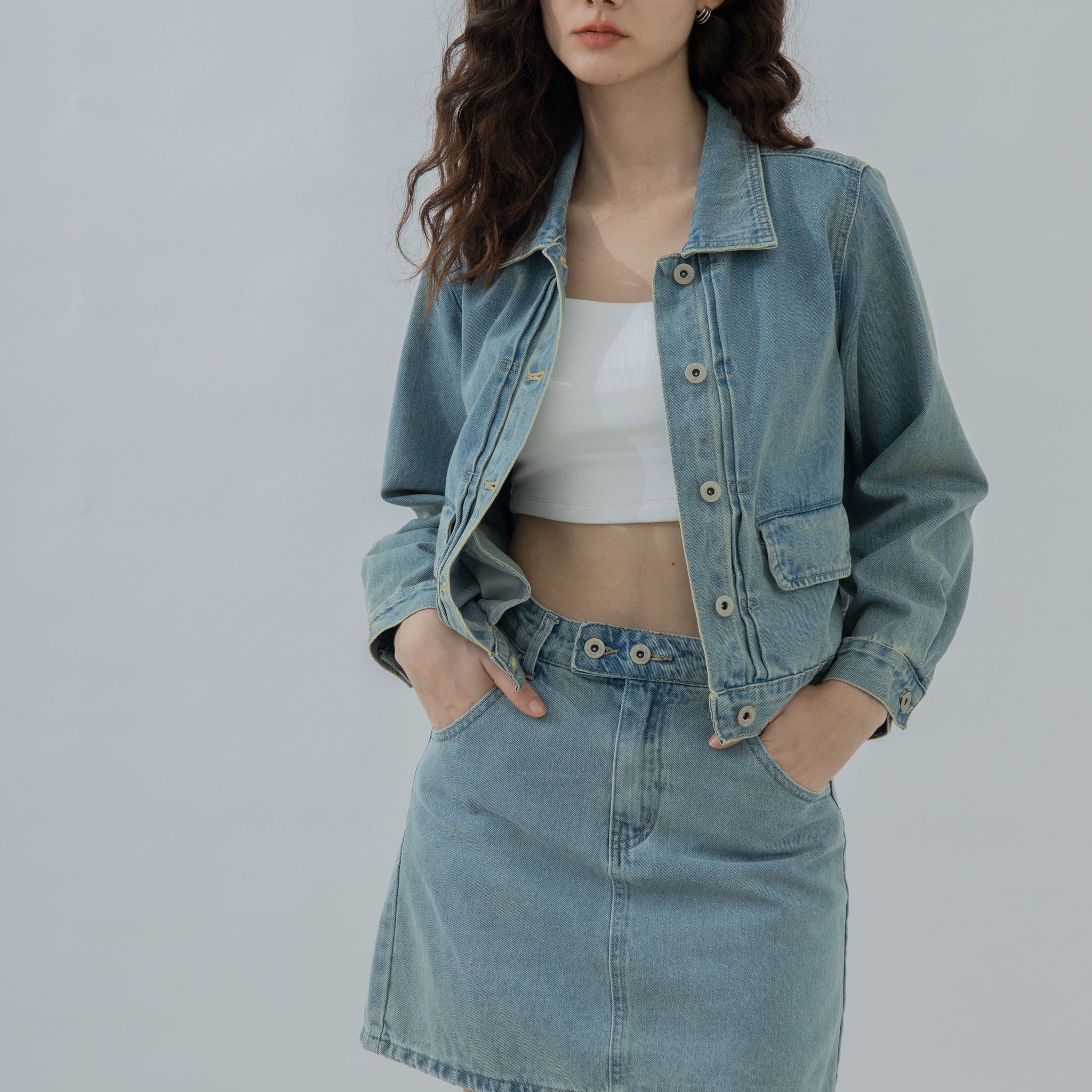 Dylan Front Pleat Denim Jacket (Denim)