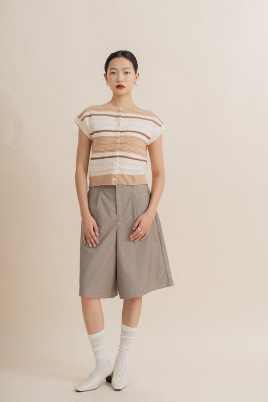 Stripes Detailing Knit Vest (Khaki Stripes)