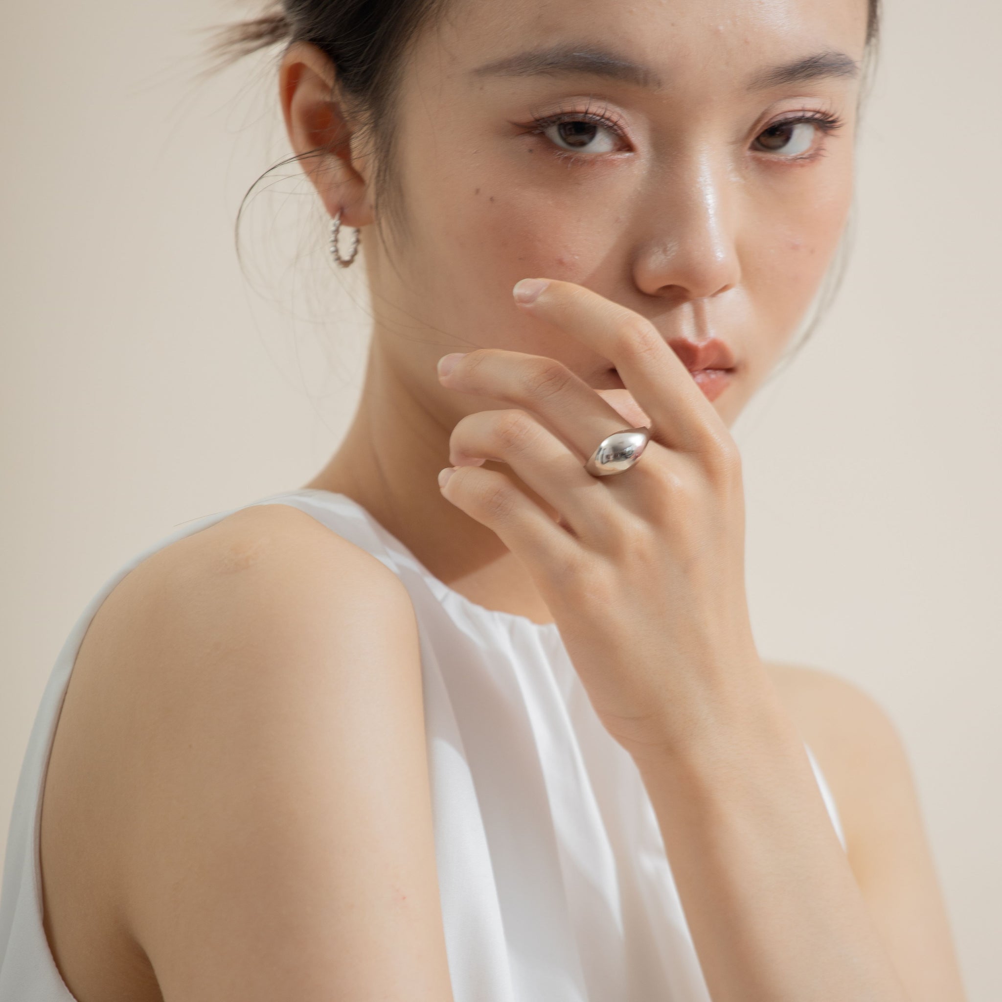 Oversized Teardrop Ring (Silver)