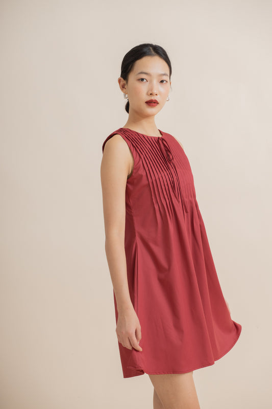 Sleeveless Pintuck Ribbon Front-Tie Dress (Red)