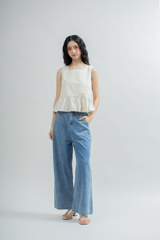 Lightweight Wide Leg Jeans (Washed Denim)
