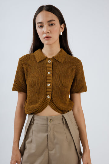 Curvy Hem Button Knit Top (Olive Brown)