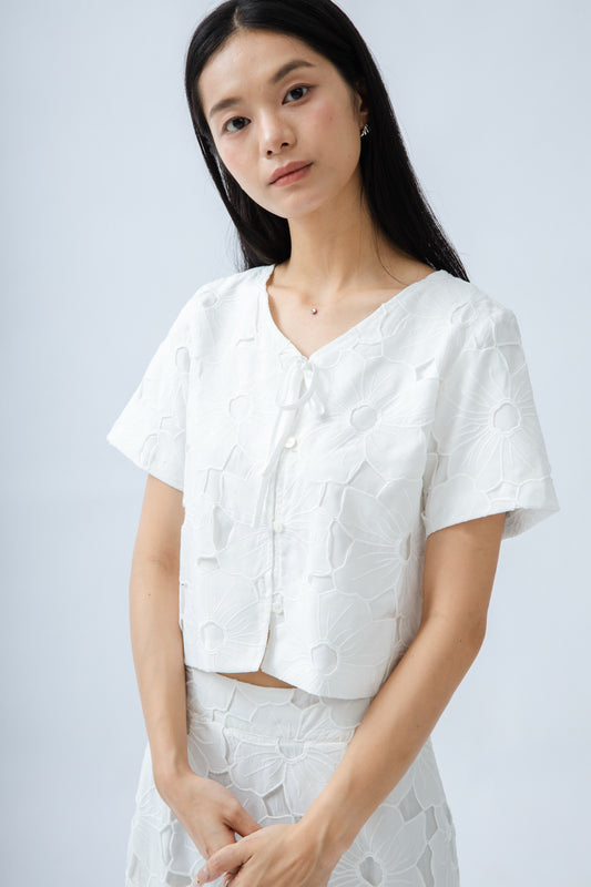 Lacevine Ribbon Tie Short Sleeve Top (Ivory)