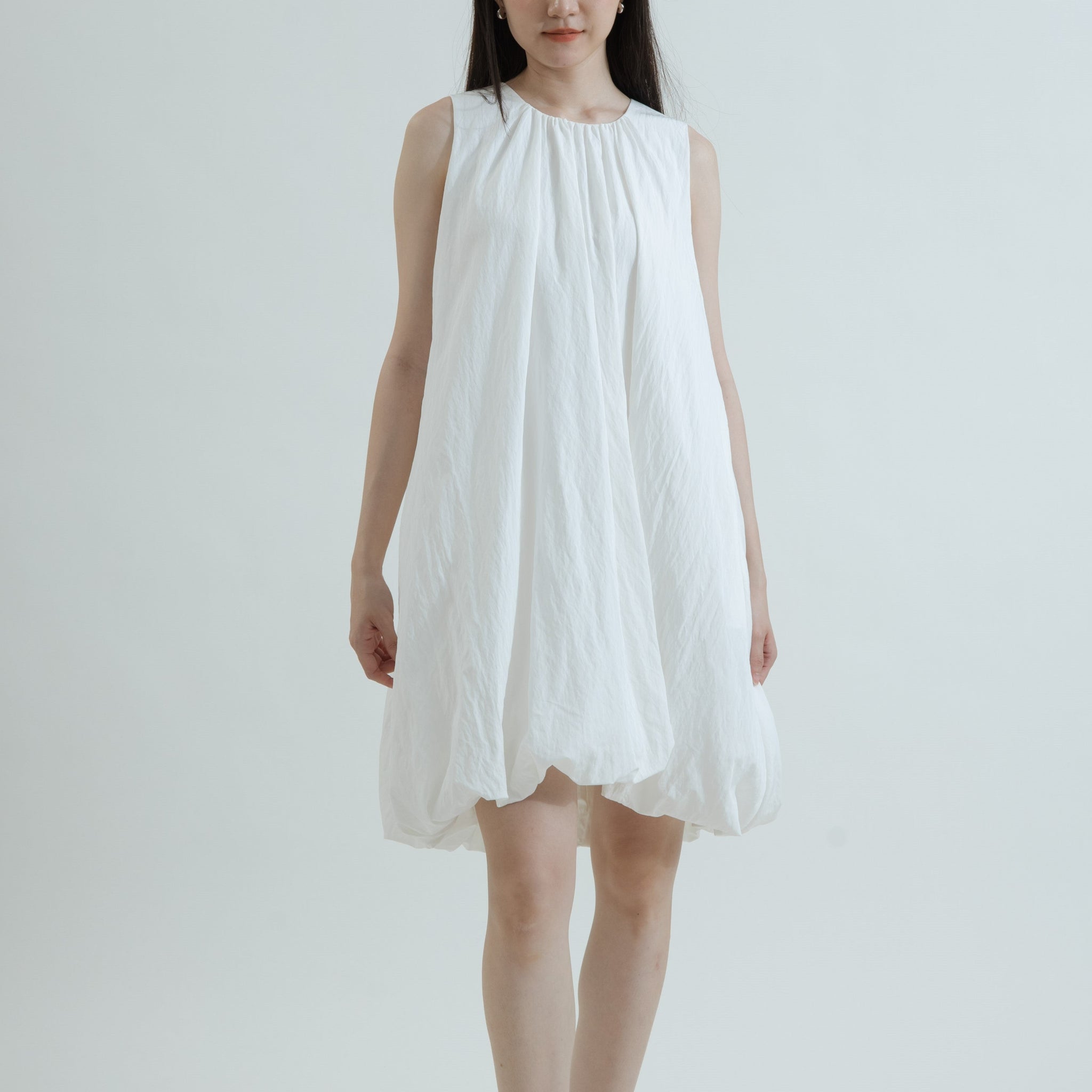 Flowy Pleated Asymmetrical Balloon Dress (White)