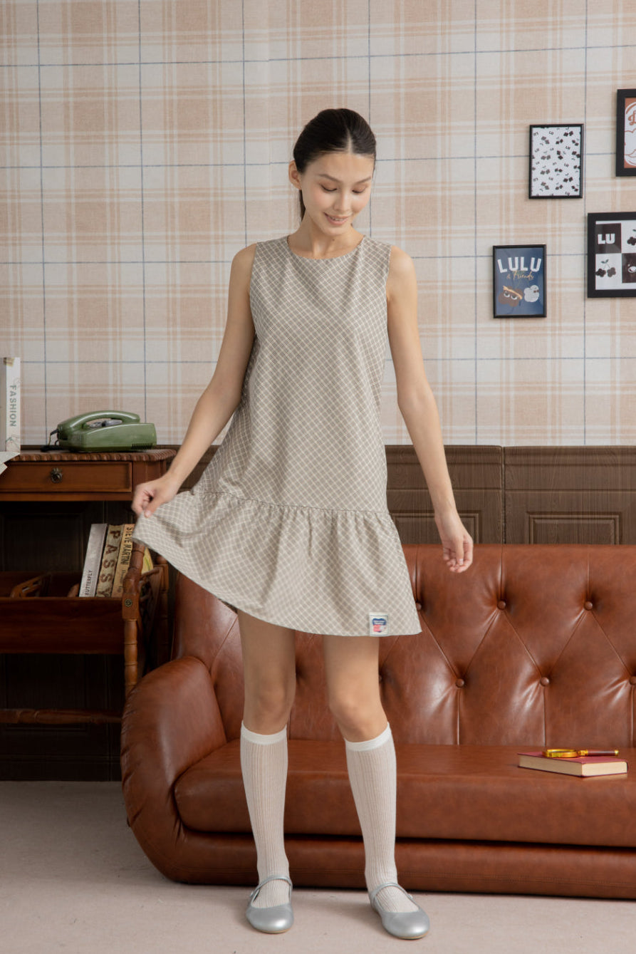 LULU Plaid Sleeveless Dress (Brown Plaid)