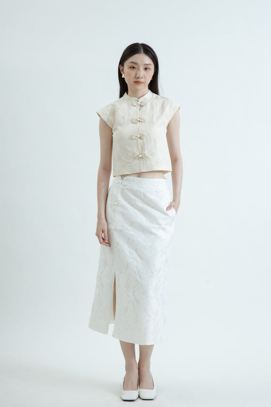 Sleeveless Bloom-Button Cheongsam Top (Beige)