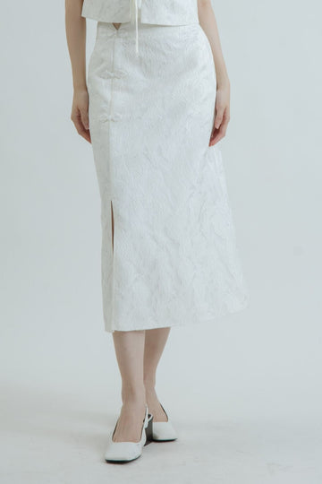 Side Button Textured Skirt (White)