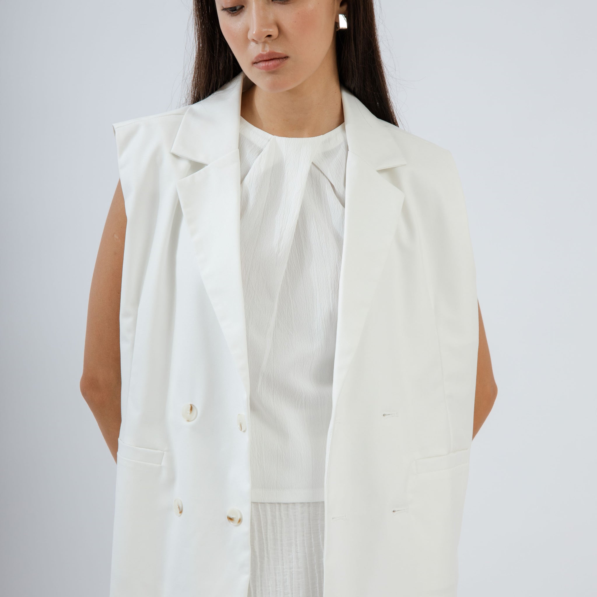 Greta Oversized Vest (White)
