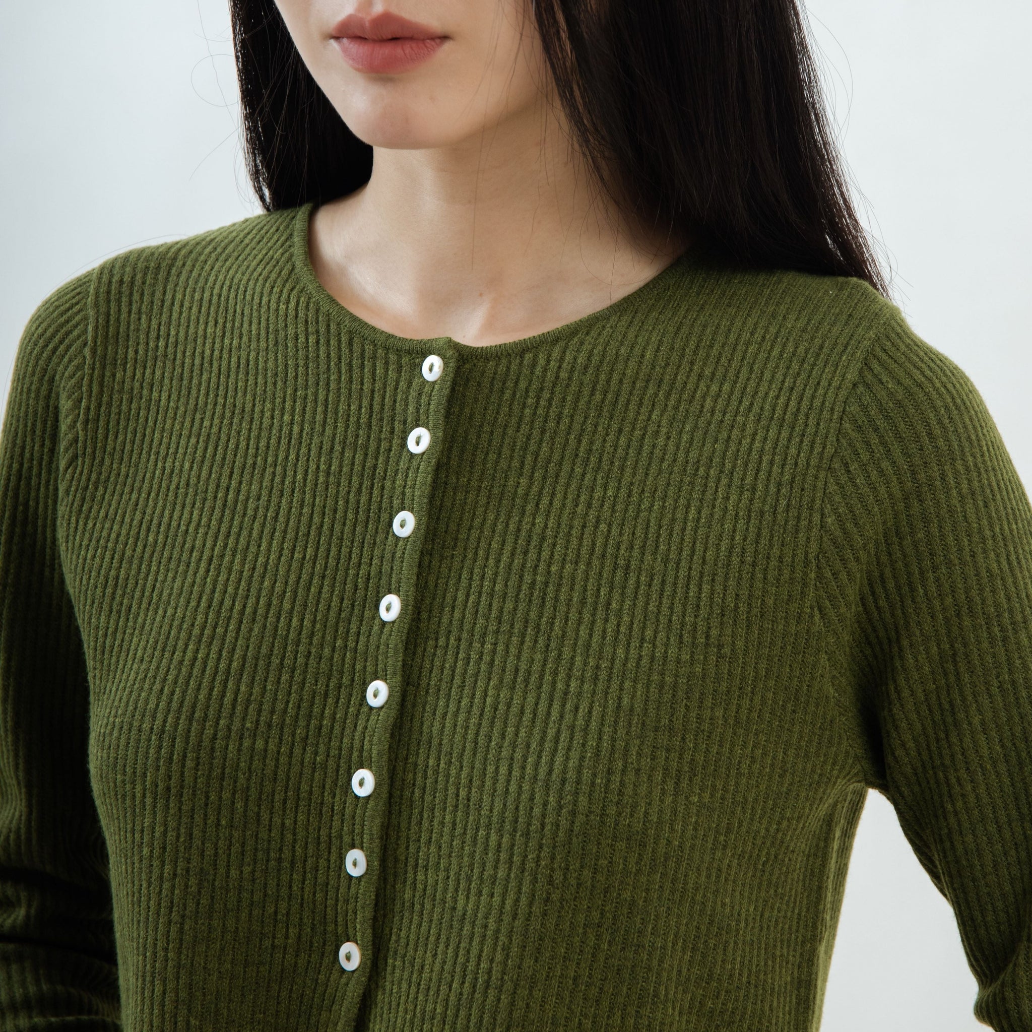 Button Details Knit Cardigan (Olive Green)