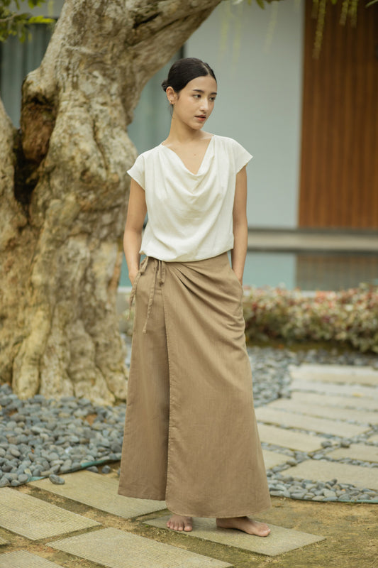 Front Pleated Overlap Pants (Brown)