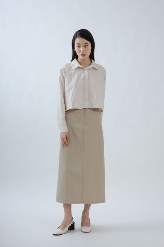 Textured Long Sleeveless Crop Shirt (Beige)