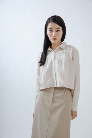 Textured Long Sleeveless Crop Shirt (Beige)