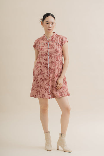 LingHua Embroidery V Neck Cheongsam Dress (Pink)