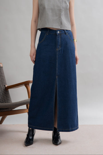 Front Slit Denim Long Skirt (Denim)