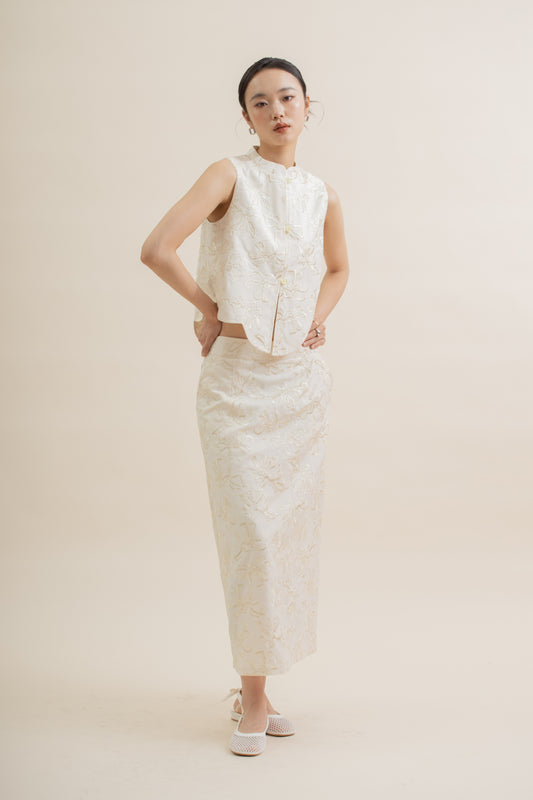 Golden Weave Embroidery Long Skirt (Beige)