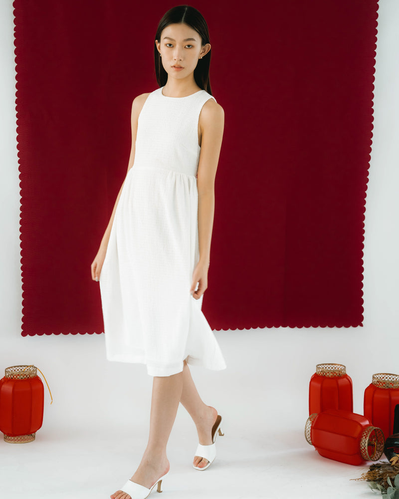 Rynn Textured A-line Dress (White)
