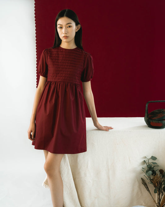 Anna Front Pleated Midi Dress (Red)