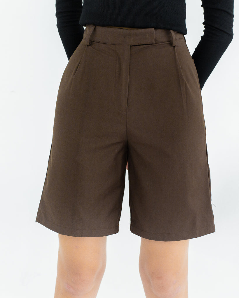 Tailored Straight Cut Shorts (Dark Brown)