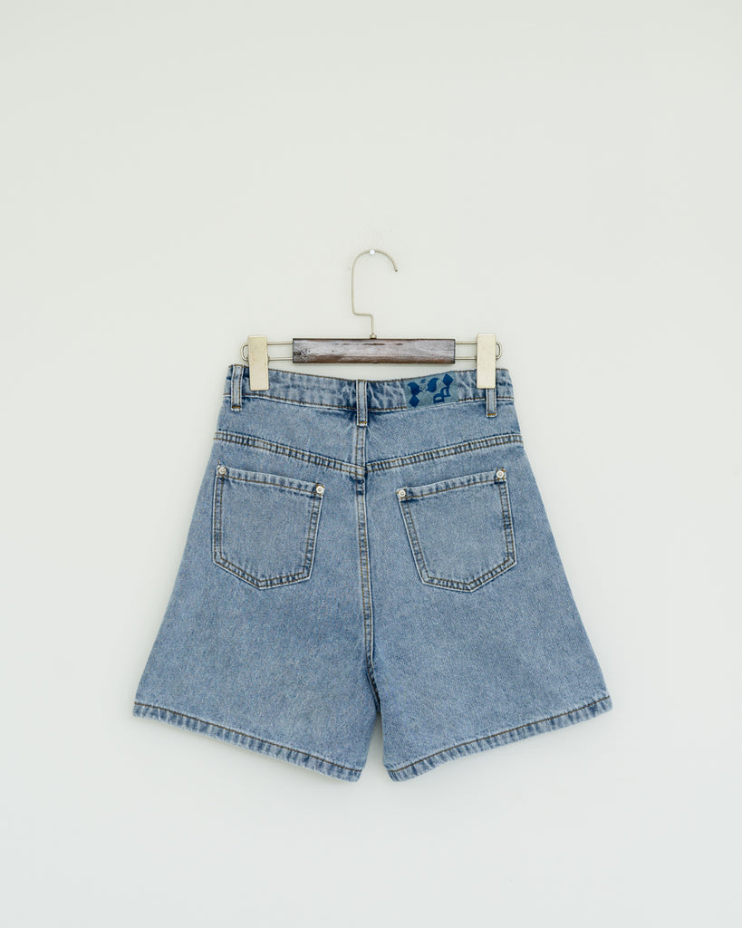 Dumbo High Waist Straight Cut Denim Shorts