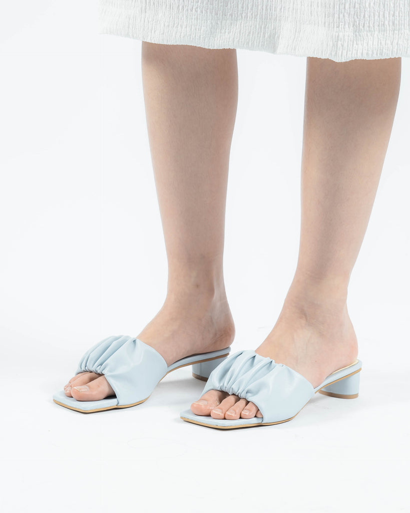 Carol Ruffles Pumps (Light Blue)