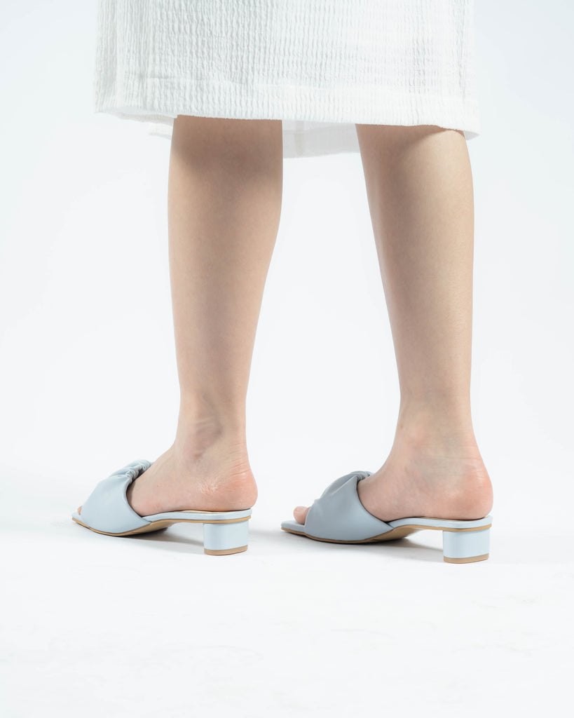 Carol Ruffles Pumps (Light Blue)