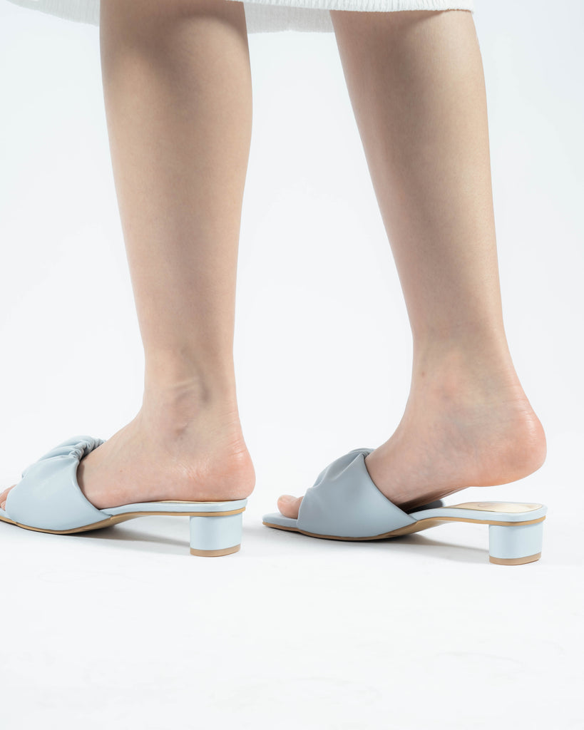 Carol Ruffles Pumps (Light Blue)