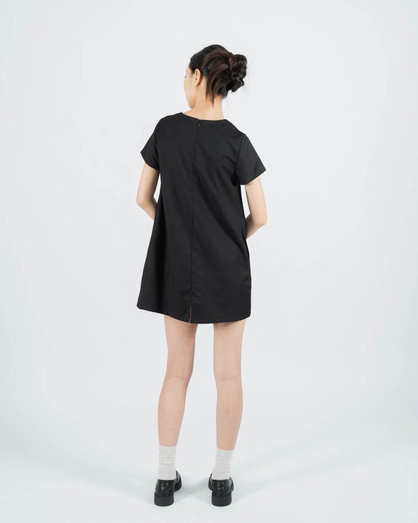 Basic A-line Dress (Black)