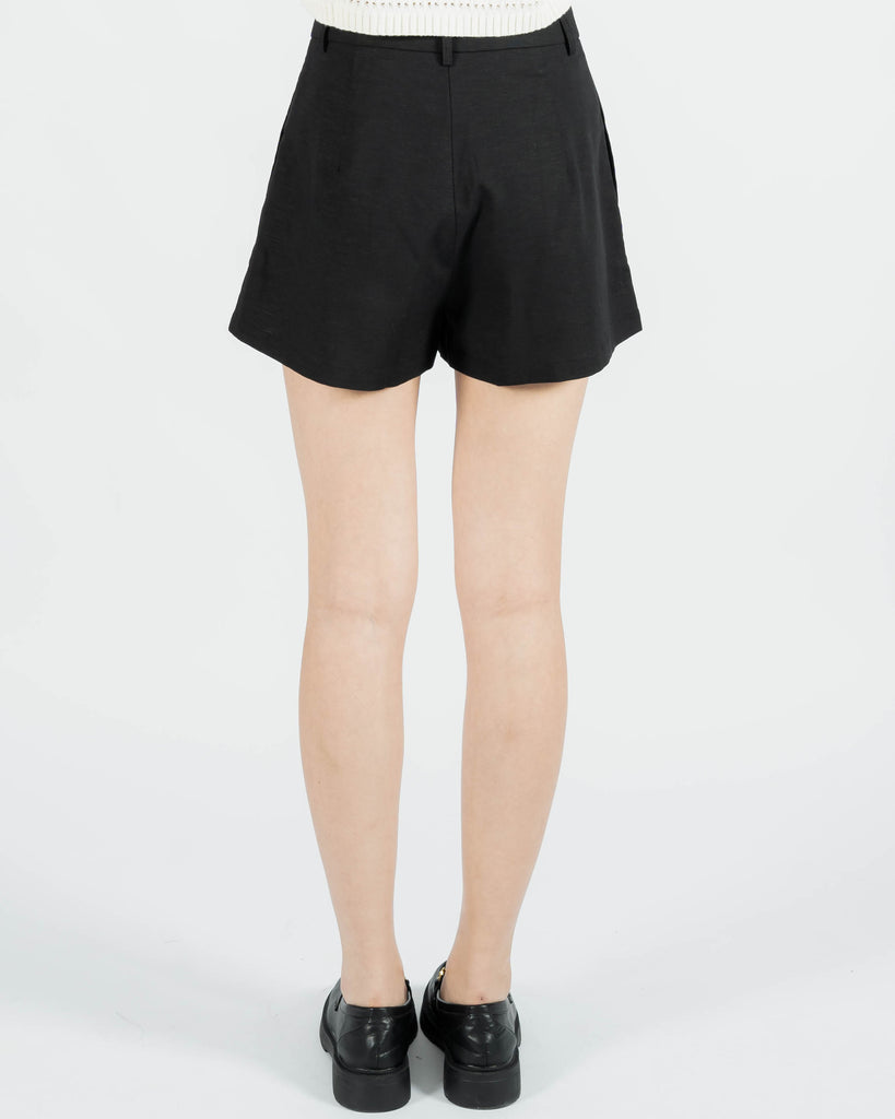 Victoria Tailored Shorts (Black)