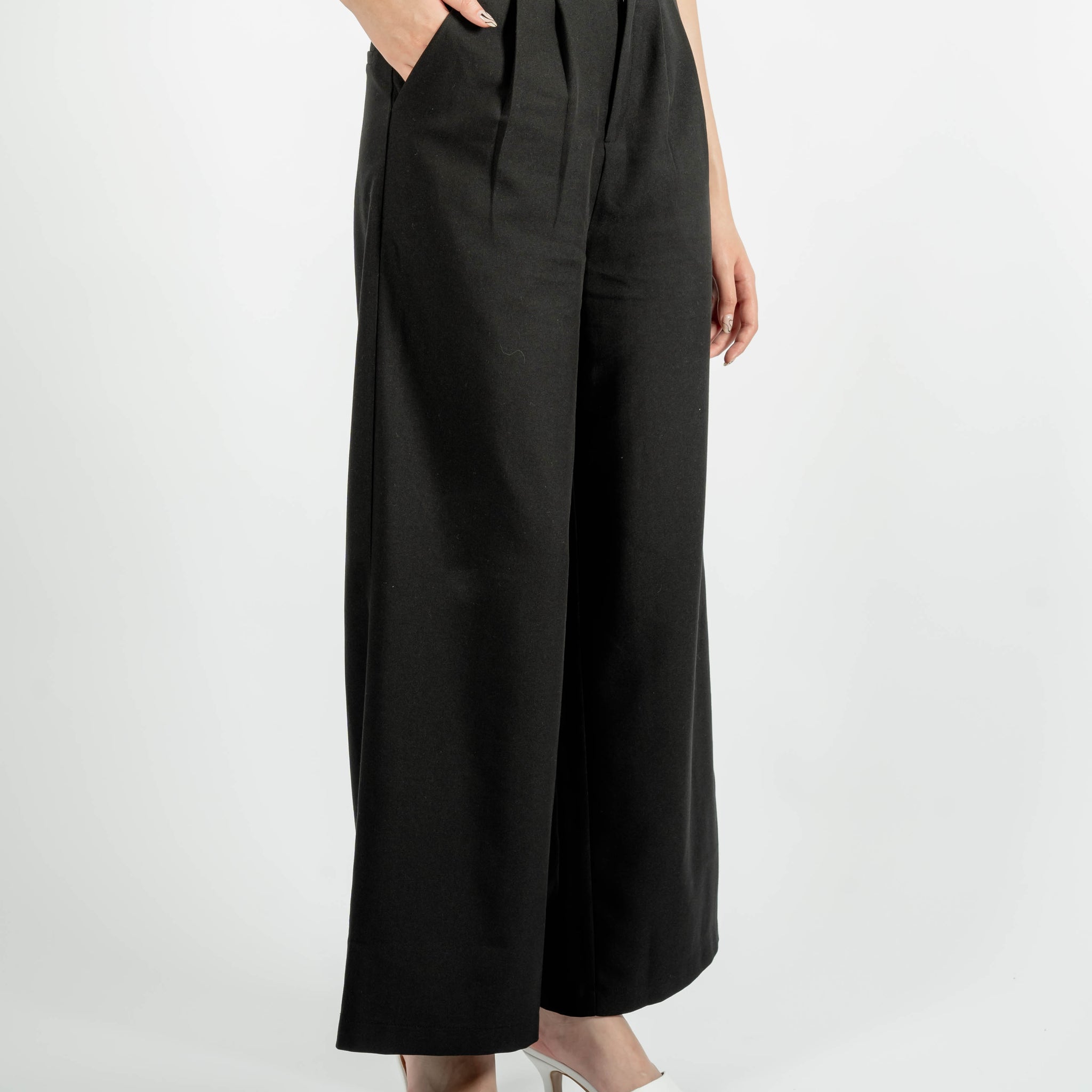 Lena Straight Cut Trousers (Black)