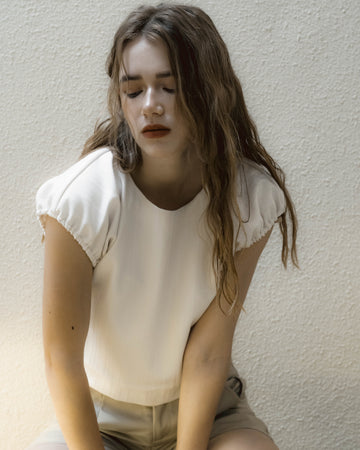 Charlotte Magyar Sleeve Top (Beige)